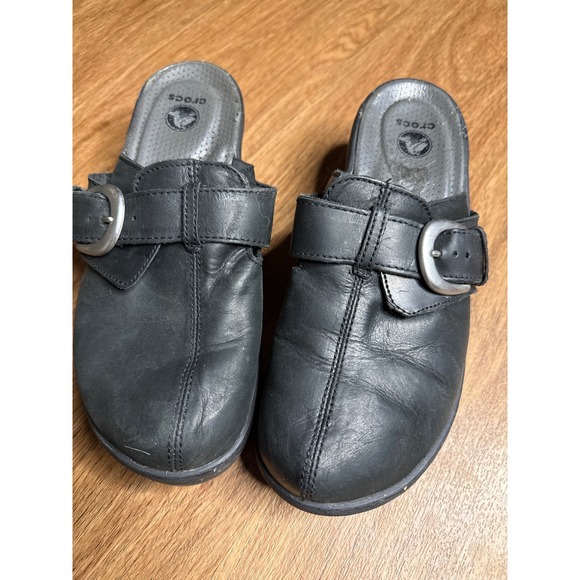 CROCS Shoes - Crocs Black Leather Wedge Clogs Buckle Strap Mules 15513 Womens Size 8 needs TLC